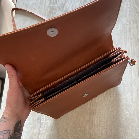 NWOT MATT&NAT LYSA Crossbody Bag - Picture 4 of 5